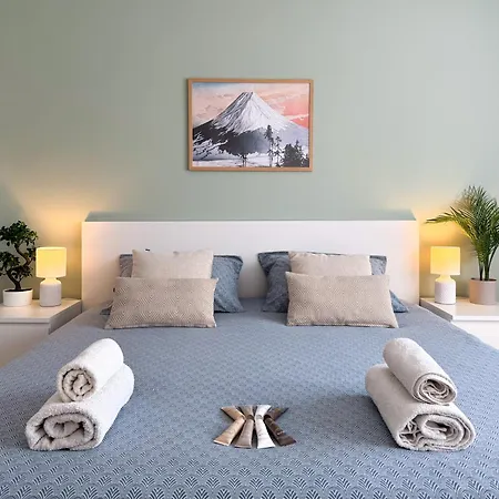 Bright Modern Apartment, 100m From Hall & Old Town Lejlighed *