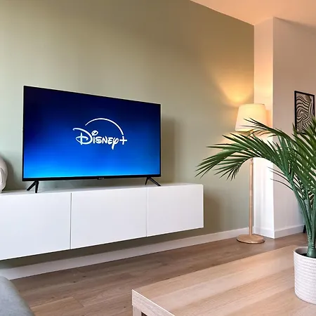 Bright Modern Apartment, 100m From Hall & Old Town * Sarajevo